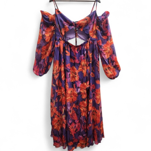 Loragal Vibrant Floral Chic Maxi Dress V- Neckline Wide Sleeves & Open Slit - Picture 3 of 14
